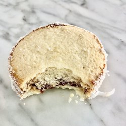 La Loma Bakery and Ice Cream Shop