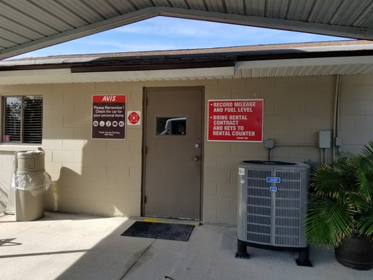 Avis Rent A Car 36 Reviews Car Rental 6650 N Atlantic Ave