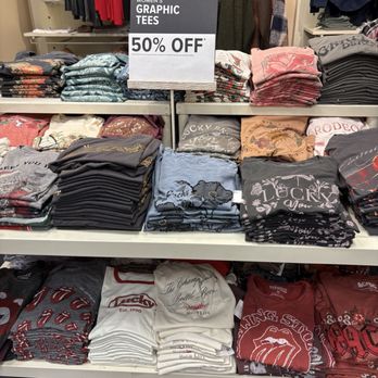Lucky Brand - Women's Clothing Near Me - Camarillo, California Lucky Brand - Women's Clothing Near Me - Camarillo, California