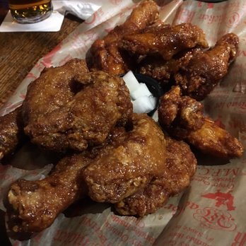 Mad For Chicken Flushing - Wings and chicken MEDIUM size - Korean Near Me - Flushing, New York