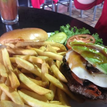 Tracks - Check out this tasty dee-lite! - Burgers Near Me - Cary, Illinois
