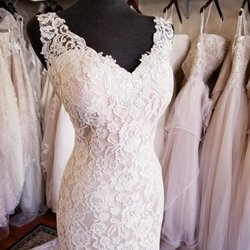Alexis Kay Designs - Designer Bridal Gowns featured at Alexis Kay Designs