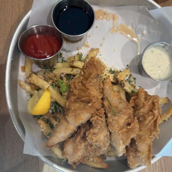 Lalla Grill Promenade - Fish & Chips - American Near Me - Marina, California