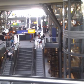 Berlin Hauptbahnhof - Train Stations Near Me - Berlin, BE