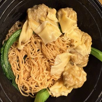 Phoenix Food Boutique - The take out Shrimp & Pork Wonton Noodle Soup - Chinese Near Me - Arcadia, California