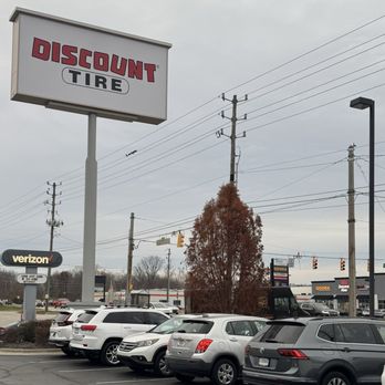 Discount Tire - Wheel & Rim Repair Near Me - Indianapolis, Indiana Discount Tire - Wheel & Rim Repair Near Me - Indianapolis, Indiana