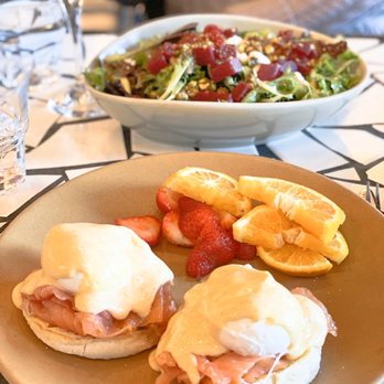 Oeste Bar & Cafe - Smoked Salmon Benedict - Burgers Near Me - Oakland, California Oeste Bar & Cafe - Smoked Salmon Benedict - Burgers Near Me - Oakland, California