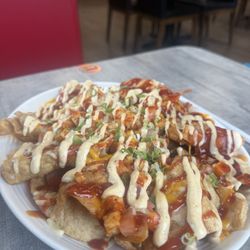 Chicken Wonton Nachos