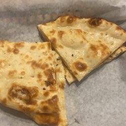 Kababesh Grill - Naan Yumm yummy on my tummy