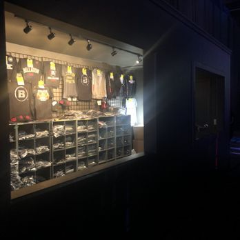 Global Event Center At Winstar World Resorts - Merchandise booth - Music Venues Near Me - Thackerville, Oklahoma