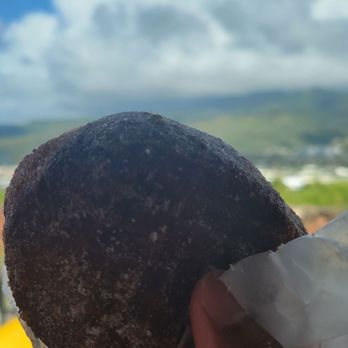 Leonard's Bakery - Custard Puff. Delicioso! - Bakeries Near Me - Honolulu, Hawaii