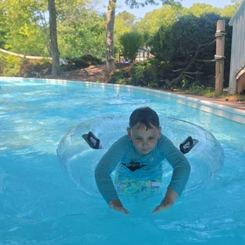 Splish Splash - Water Parks Near Me - Calverton, New York