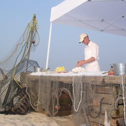 Season's of Southampton - Add a Raw Bar to your event with our Shucker to serve your guests.