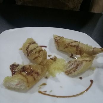 Spider Sushi Bar - Crab Rangoon with real crab and not smothered in cream cheese - Sushi Bars Near Me - Rockford, Illinois