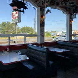 Red Horse Diner