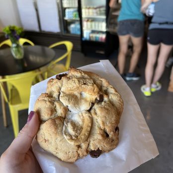Aa Roots Maui - Cookie - Vegan Near Me - Lahaina, Hawaii