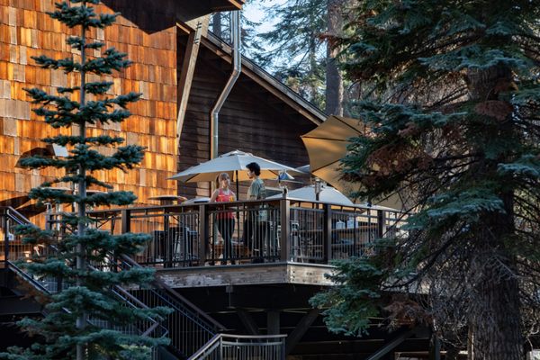 Wuksachi Lodge by null