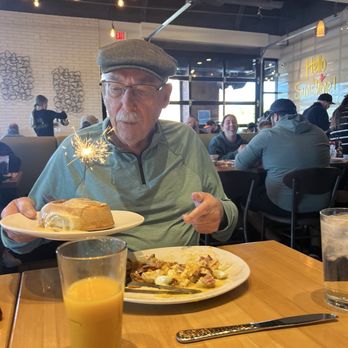 Sunshine Breakfast Bar - They brought my dad a cinnamon roll with a sparkler in it for his birthday. So very cute! - Breakfast & Brunch Near Me - Phoenix, Arizona Sunshine Breakfast Bar - They brought my dad a cinnamon roll with a sparkler in it for his birthday. So very cute! - Breakfast & Brunch Near Me - Phoenix, Arizona