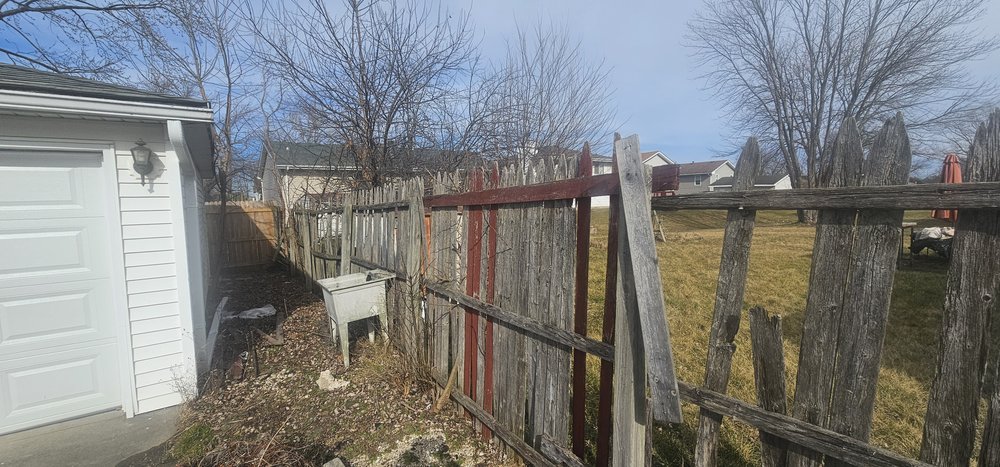 Slide of TOPLevel Handyman