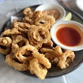 Gatsby's Landing - CRISPY CALAMARI - New American Near Me - Roslyn, New York