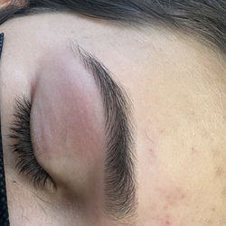 Gill’s Threading & Henna