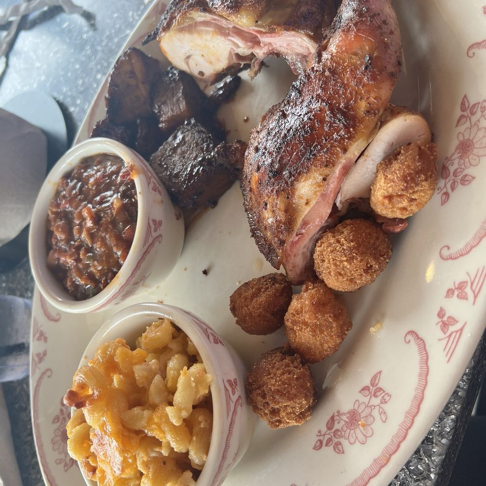 Midwood Smokehouse - Half Chicken Brisket - Small - Barbeque Near Me - Columbia, South Carolina Midwood Smokehouse - Half Chicken Brisket - Small - Barbeque Near Me - Columbia, South Carolina