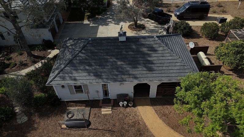 Slide of No Limit Roofing