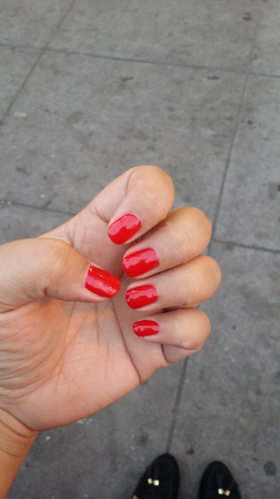 V Nail Spa Logo