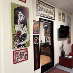 California Kings Tattoo - Entry Way to California Kings Tattoo