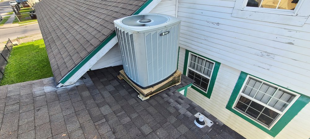 Slide of B&B Roofing & Construction