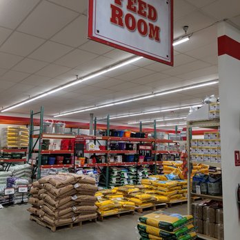 Tractor Supply - Feed room - Department Stores Near Me - Oak Harbor, Washington