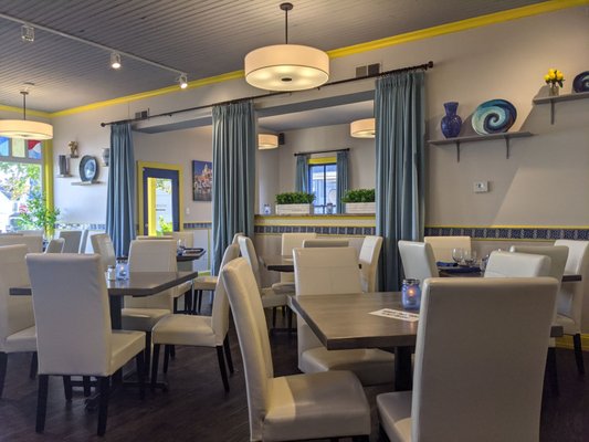 Amalfi Coast Italian + Wine Bar by null
