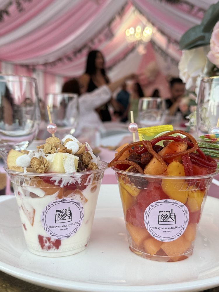 Snacky Snacks By Dace Logo