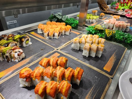 Umi Hotpot Sushi & Seafood Buffet by null