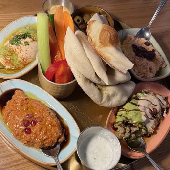 Darna Mediterranean Eatery - Mediterranean Near Me - Plano, Texas