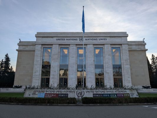 Palais des Nations by null