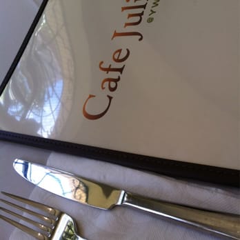 Cafe Julia - Cafes Near Me - Honolulu, Hawaii