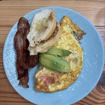 Playa Papaya - Breakfast & Brunch Near Me - San Juan, Puerto Rico
