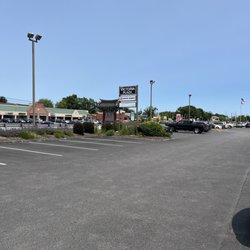 Shilla Bakery & Cafe - Bakery located in Victoria Plaza on Rt. 40.