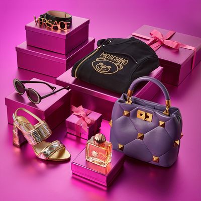 Saks OFF 5TH by null