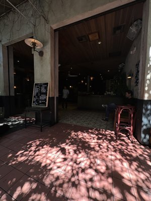 CAFE NIDO: Coffee & Books by null