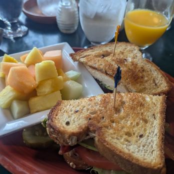 Cherie Inn - Breakfast & Brunch Near Me - Grand Rapids, Michigan Cherie Inn - Breakfast & Brunch Near Me - Grand Rapids, Michigan