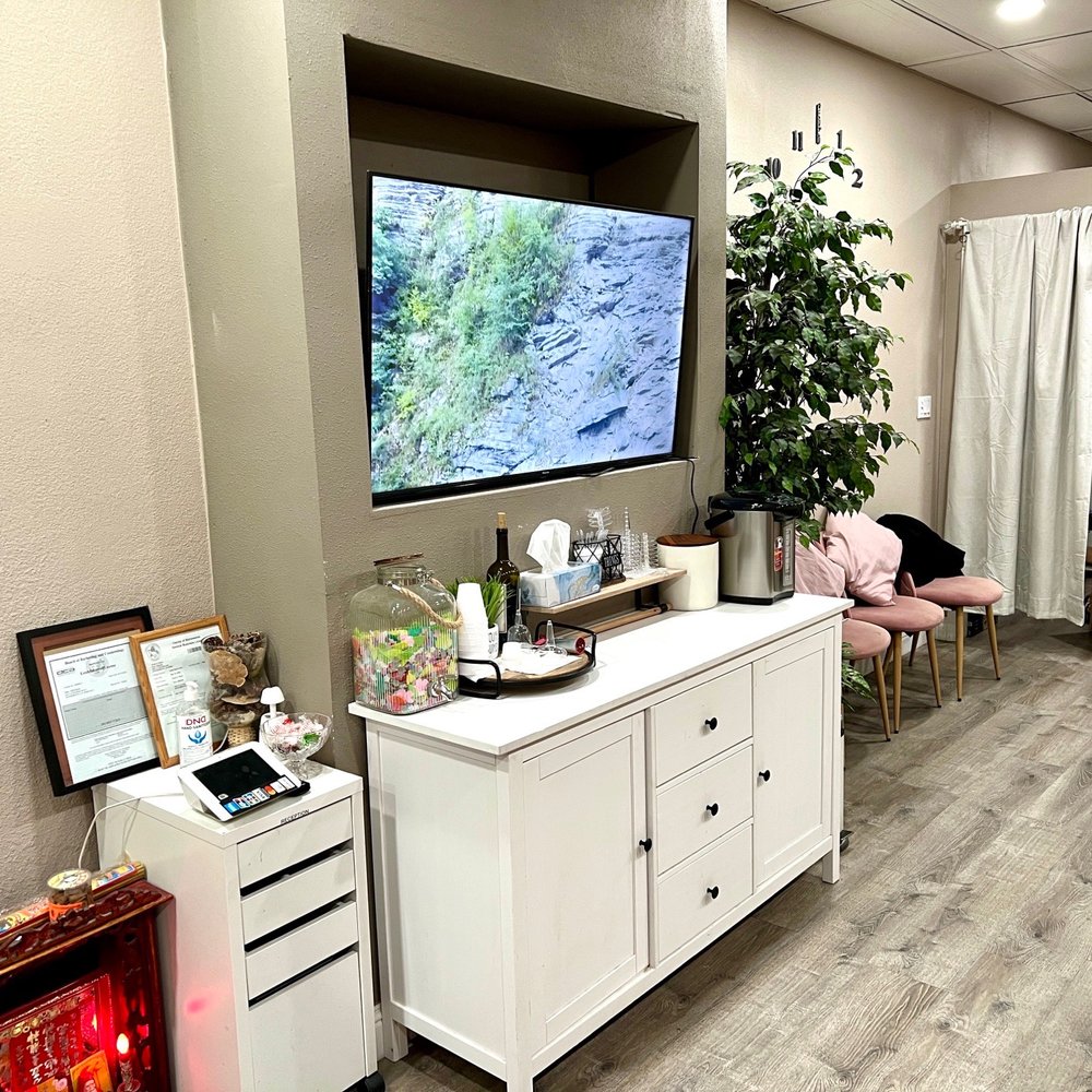 Nail Designs - Nail Salons Near Me - Sacramento, California