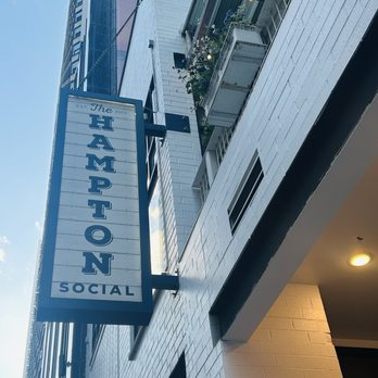 The Hampton Social - Streeterville - New American Near Me - Chicago, Illinois The Hampton Social - Streeterville - New American Near Me - Chicago, Illinois