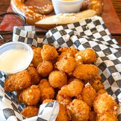 Tanglewood Pizza Company - Cheese curds