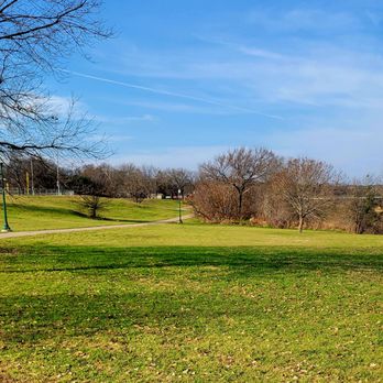 Blue Hole Park - Peaceful surroundings along the trail - Parks Near Me - Georgetown, Texas