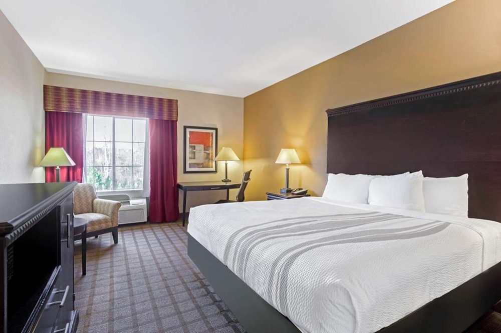 LA QUINTA BY WYNDHAM MOBILE SATSUMA / SARALAND 140 Photos & 19