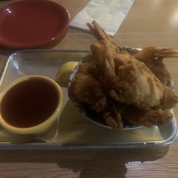 Avenue American Bistro - Fried shrimp! YUM! - Sports Bars Near Me - Wayne, Michigan