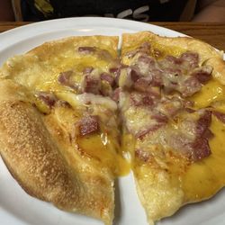Trails End Restaurant - Trail Bologna Pizza
