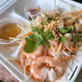 Kitten and Pinky - Shrimp Papaya Salad - Vietnamese Near Me - Pacifica, California Kitten and Pinky - Shrimp Papaya Salad - Vietnamese Near Me - Pacifica, California